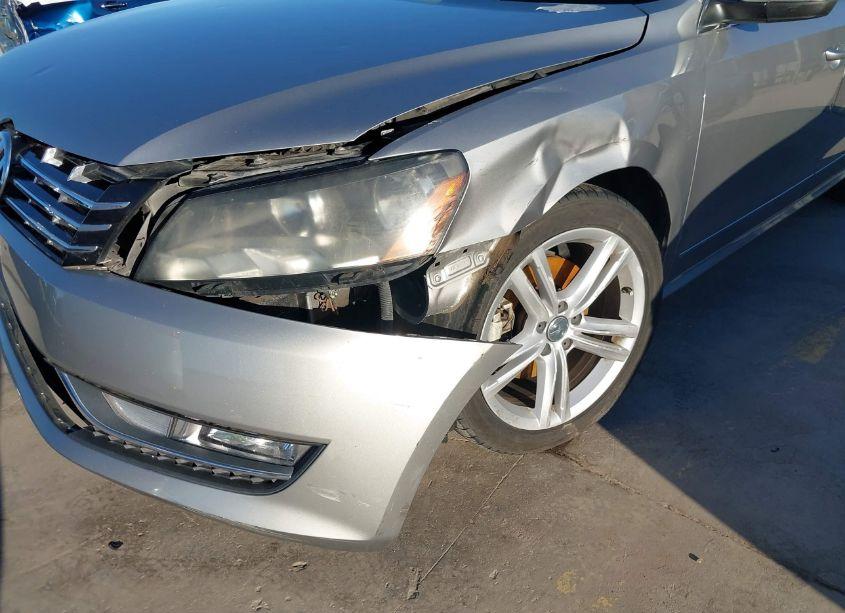 Photo 18 of 2013 Volkswagen Passat 2.0L TDI SEL PREMIUM (VIN 1VWCN7A34DC124032)