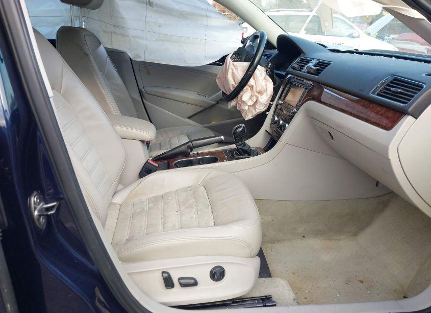 Photo 5 of 2013 Volkswagen Passat 2.0L TDI SEL PREMIUM (VIN 1VWCN7A35DC097889)
