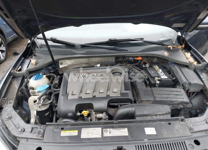 Photo 10 of 2014 Volkswagen Passat 2.0L TDI SEL PREMIUM (VIN 1VWCN7A35EC073626)