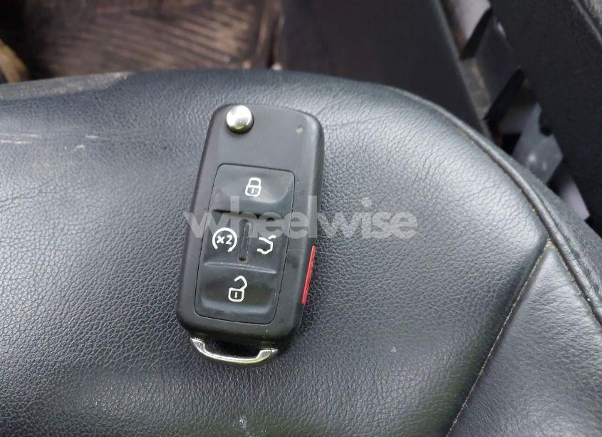 Photo 11 of 2014 Volkswagen Passat 2.0L TDI SEL PREMIUM (VIN 1VWCN7A35EC073626)