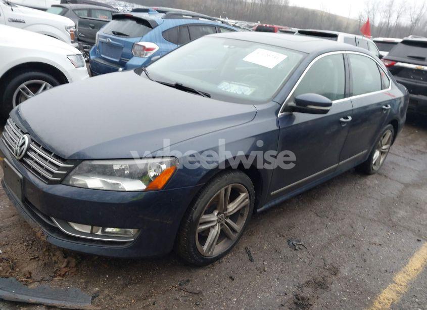 Photo 2 of 2014 Volkswagen Passat 2.0L TDI SEL PREMIUM (VIN 1VWCN7A35EC073626)