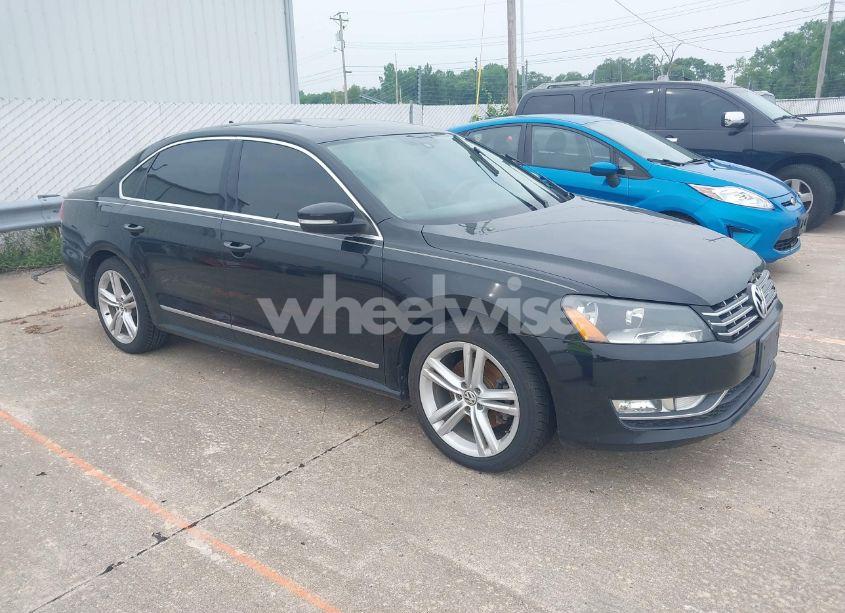 2014 Volkswagen Passat 2.0L TDI SEL PREMIUM (VIN 1VWCN7A35EC078132) main photo