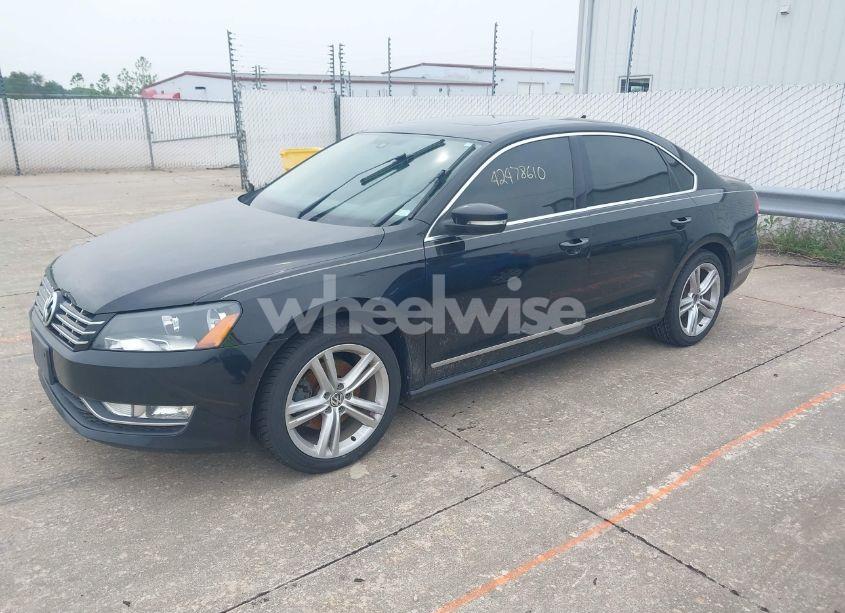 Photo 2 of 2014 Volkswagen Passat 2.0L TDI SEL PREMIUM (VIN 1VWCN7A35EC078132)