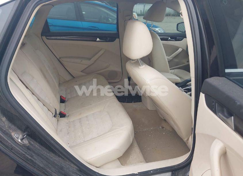 Photo 8 of 2014 Volkswagen Passat 2.0L TDI SEL PREMIUM (VIN 1VWCN7A35EC078132)