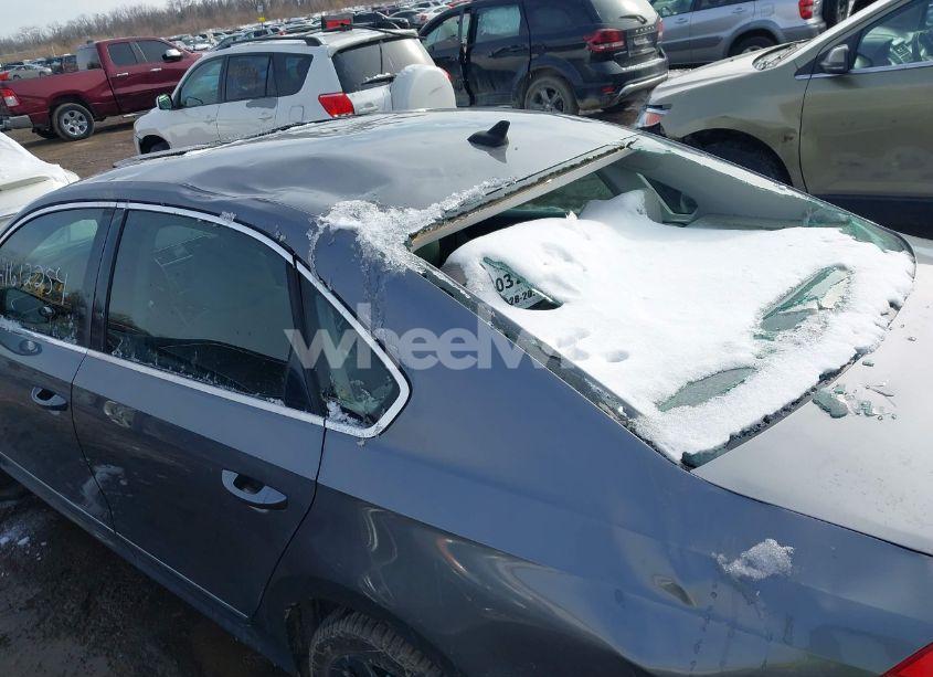 Photo 12 of 2012 Volkswagen Passat 2.0L TDI SEL PREMIUM (VIN 1VWCN7A36CC056735)