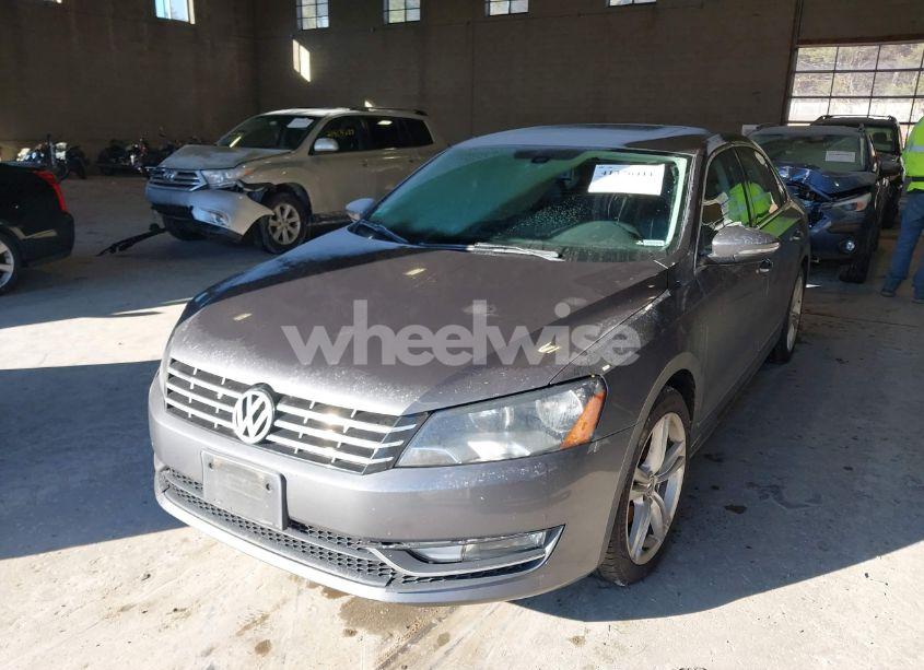 Photo 6 of 2012 Volkswagen Passat 2.0L TDI SEL PREMIUM (VIN 1VWCN7A36CC060493)
