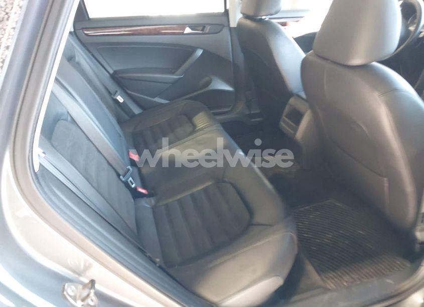 Photo 8 of 2012 Volkswagen Passat 2.0L TDI SEL PREMIUM (VIN 1VWCN7A36CC060493)