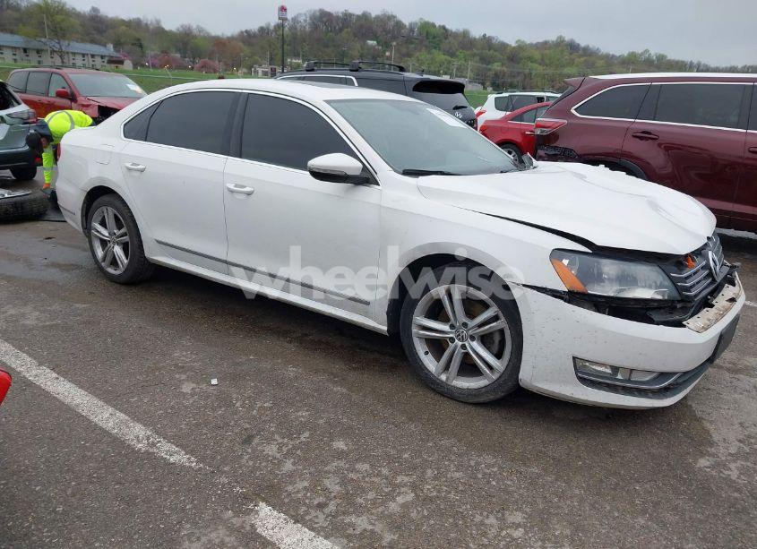 2012 Volkswagen Passat 2.0L TDI SEL PREMIUM (VIN 1VWCN7A36CC101690) main photo