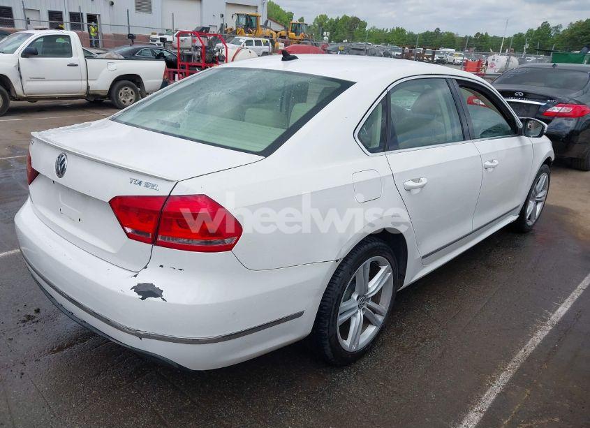 Photo 4 of 2013 Volkswagen Passat 2.0L TDI SEL PREMIUM (VIN 1VWCN7A36DC046109)