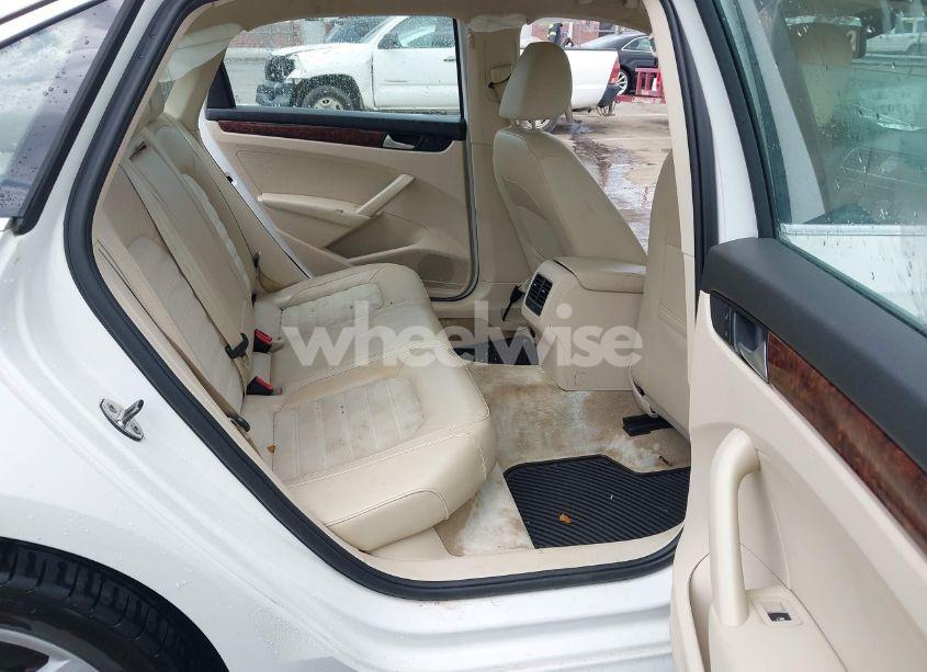 Photo 8 of 2013 Volkswagen Passat 2.0L TDI SEL PREMIUM (VIN 1VWCN7A36DC046109)