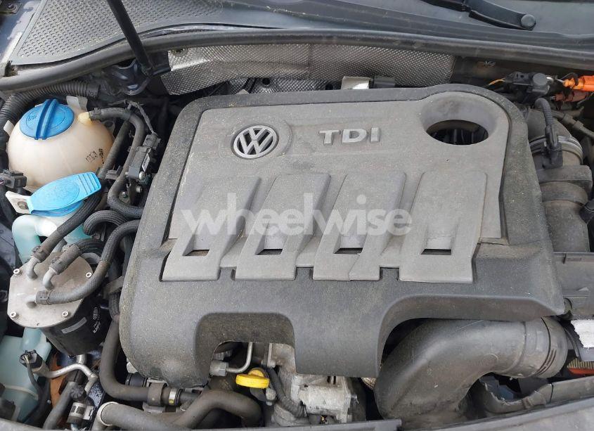 Photo 10 of 2014 Volkswagen Passat 2.0L TDI SEL PREMIUM (VIN 1VWCN7A36EC054891)