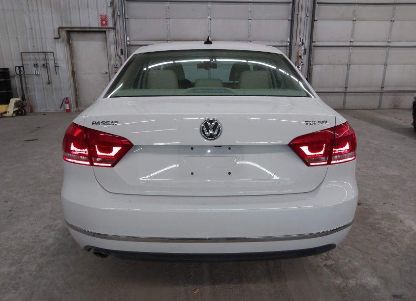 Photo 16 of 2014 Volkswagen Passat 2.0L TDI SEL PREMIUM (VIN 1VWCN7A36EC073554)