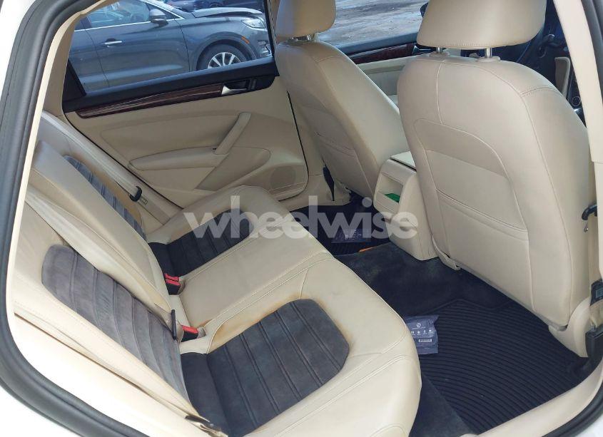 Photo 8 of 2012 Volkswagen Passat 2.0L TDI SEL PREMIUM (VIN 1VWCN7A37CC015997)