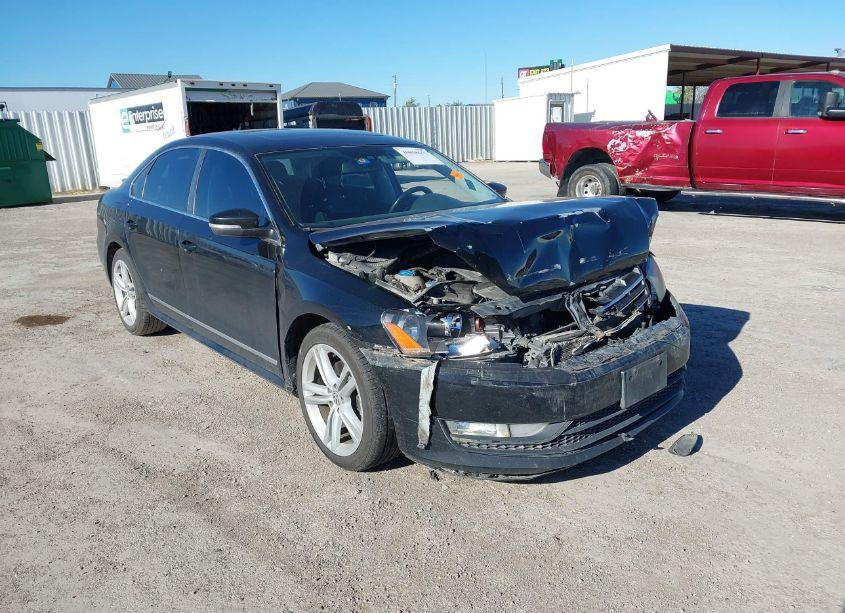 2013 Volkswagen Passat 2.0L TDI SEL PREMIUM (VIN 1VWCN7A37DC123781) main photo