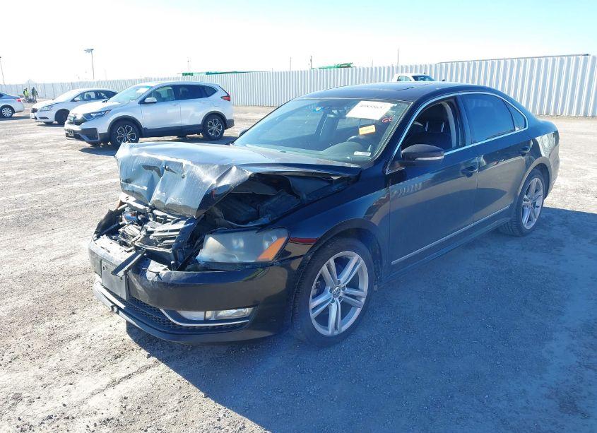 Photo 2 of 2013 Volkswagen Passat 2.0L TDI SEL PREMIUM (VIN 1VWCN7A37DC123781)