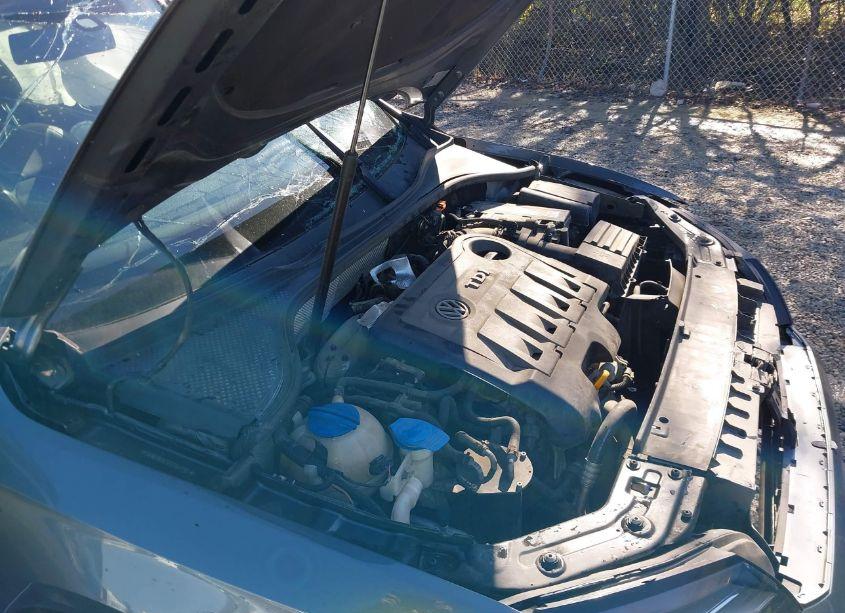 Photo 10 of 2014 Volkswagen Passat 2.0L TDI SEL PREMIUM (VIN 1VWCN7A37EC041101)