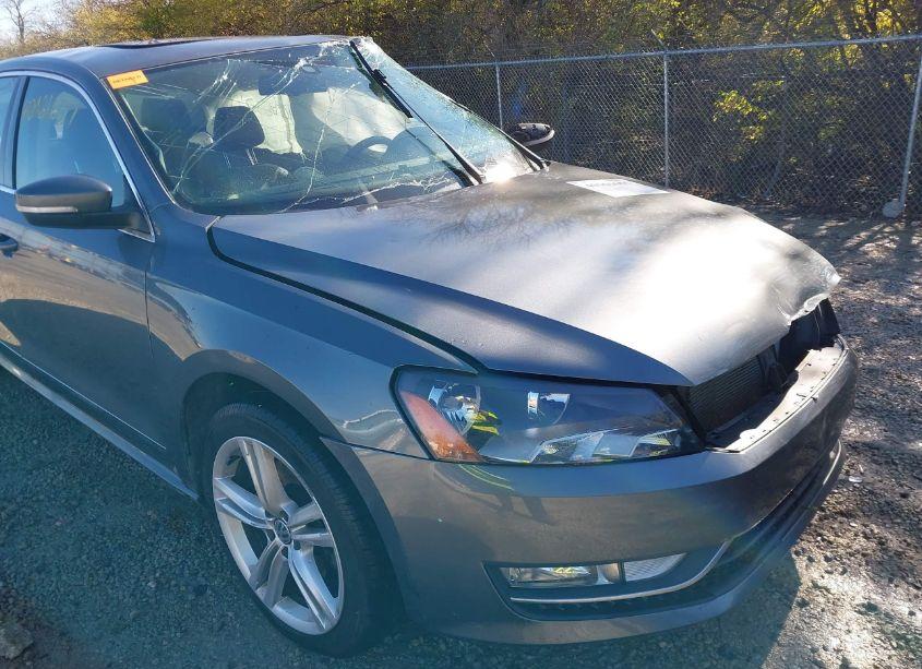 Photo 20 of 2014 Volkswagen Passat 2.0L TDI SEL PREMIUM (VIN 1VWCN7A37EC041101)