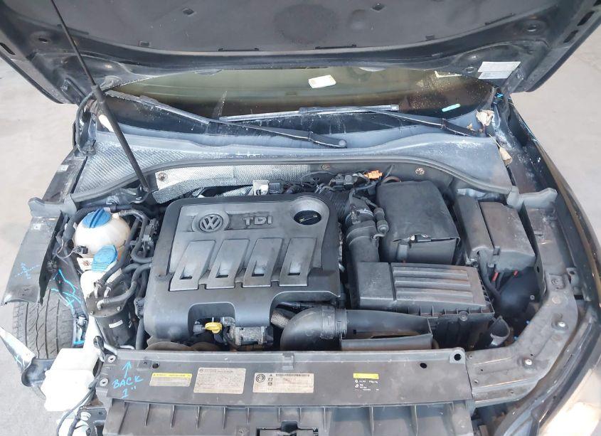 Photo 10 of 2014 Volkswagen Passat 2.0L TDI SEL PREMIUM (VIN 1VWCN7A37EC117173)