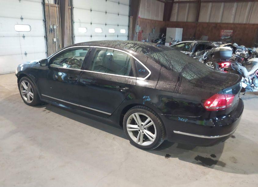 Photo 3 of 2014 Volkswagen Passat 2.0L TDI SEL PREMIUM (VIN 1VWCN7A37EC117173)