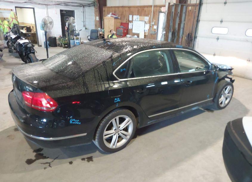Photo 4 of 2014 Volkswagen Passat 2.0L TDI SEL PREMIUM (VIN 1VWCN7A37EC117173)