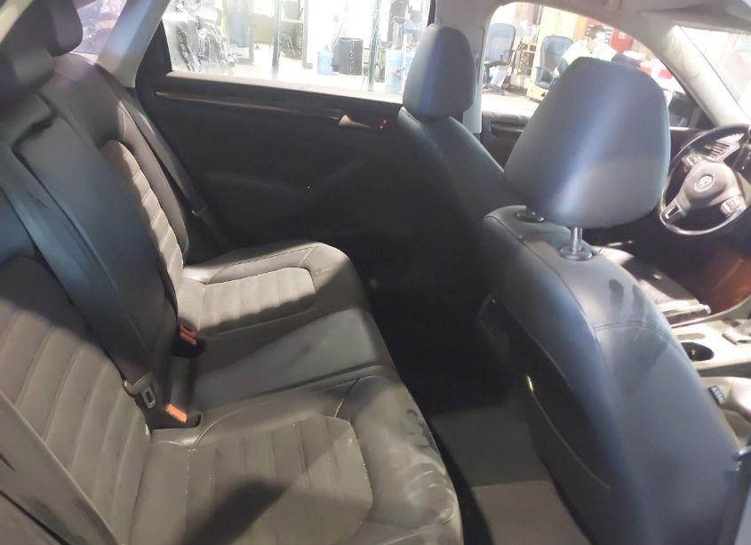 Photo 8 of 2014 Volkswagen Passat 2.0L TDI SEL PREMIUM (VIN 1VWCN7A37EC117173)