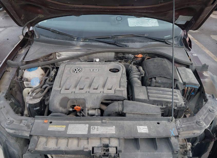 Photo 10 of 2013 Volkswagen Passat 2.0L TDI SEL PREMIUM (VIN 1VWCN7A38DC093187)