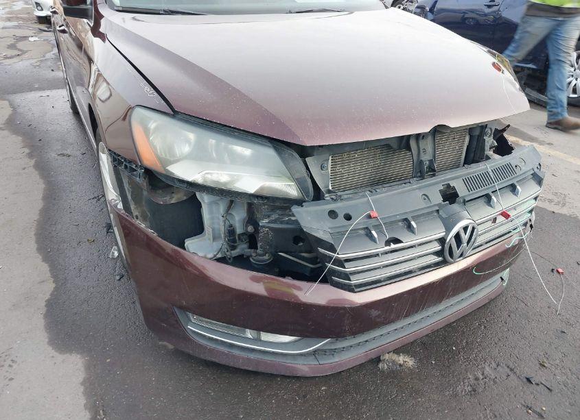 Photo 12 of 2013 Volkswagen Passat 2.0L TDI SEL PREMIUM (VIN 1VWCN7A38DC093187)