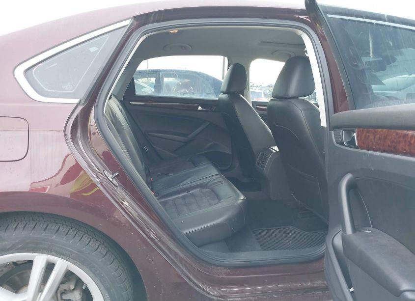 Photo 8 of 2013 Volkswagen Passat 2.0L TDI SEL PREMIUM (VIN 1VWCN7A38DC093187)