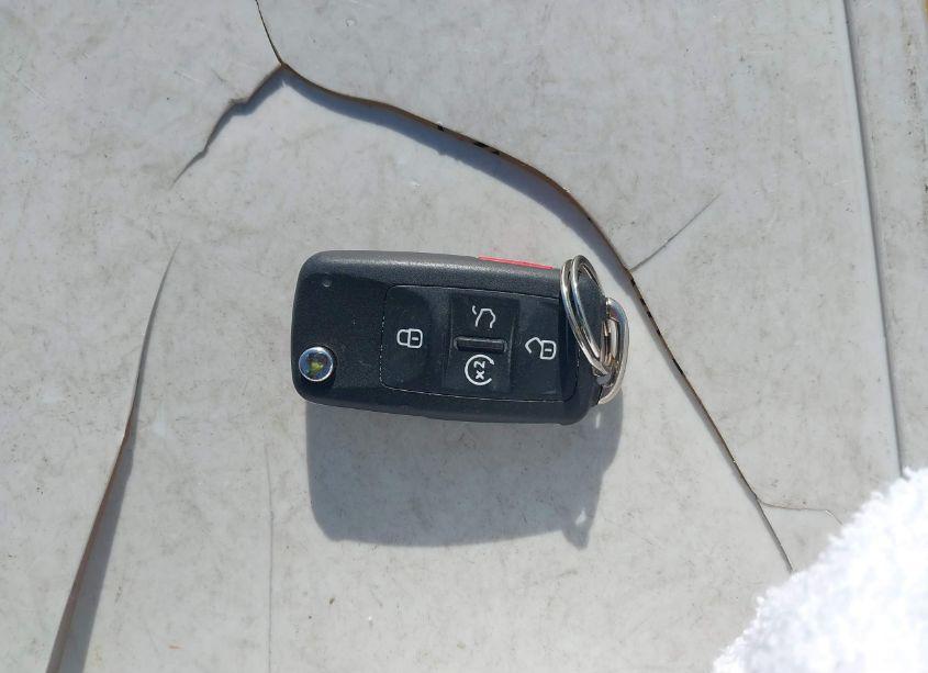 Photo 11 of 2014 Volkswagen Passat 2.0L TDI SEL PREMIUM (VIN 1VWCN7A38EC103721)