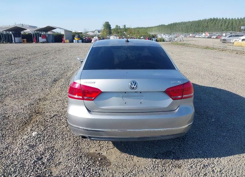 Photo 16 of 2014 Volkswagen Passat 2.0L TDI SEL PREMIUM (VIN 1VWCN7A38EC103721)