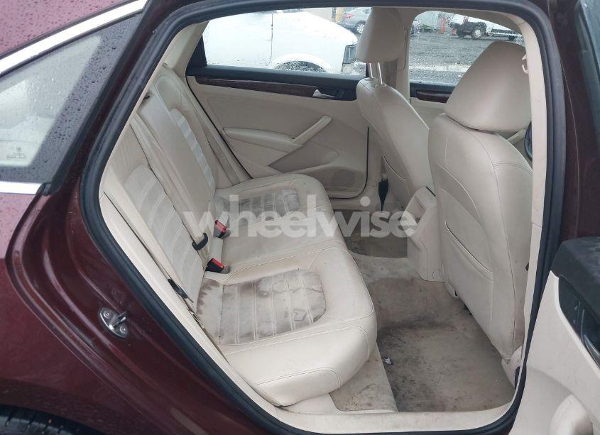 Photo 8 of 2012 Volkswagen Passat 2.0L TDI SEL PREMIUM (VIN 1VWCN7A39CC031828)