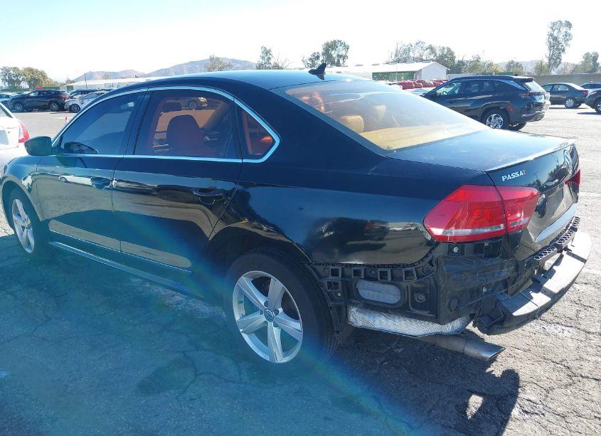 Photo 3 of 2012 Volkswagen Passat 2.0L TDI SEL PREMIUM (VIN 1VWCN7A39CC038312)