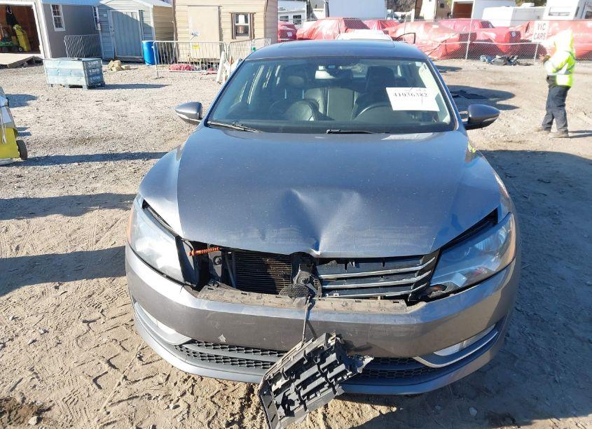 Photo 12 of 2012 Volkswagen Passat 2.0L TDI SEL PREMIUM (VIN 1VWCN7A39CC043073)