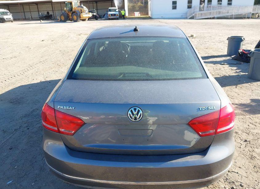 Photo 16 of 2012 Volkswagen Passat 2.0L TDI SEL PREMIUM (VIN 1VWCN7A39CC043073)