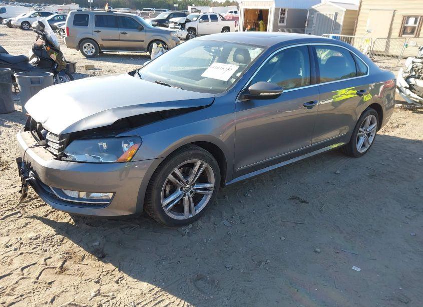 Photo 2 of 2012 Volkswagen Passat 2.0L TDI SEL PREMIUM (VIN 1VWCN7A39CC043073)