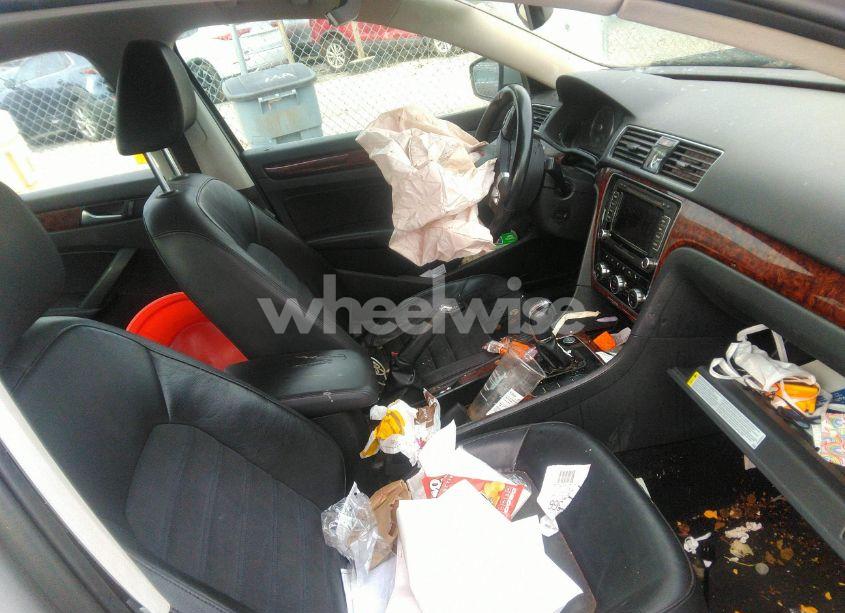 Photo 5 of 2012 Volkswagen Passat 2.0L TDI SEL PREMIUM (VIN 1VWCN7A39CC109458)