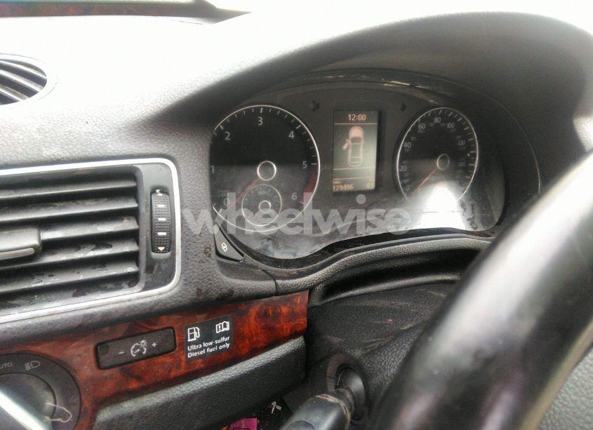 Photo 7 of 2012 Volkswagen Passat 2.0L TDI SEL PREMIUM (VIN 1VWCN7A39CC109458)