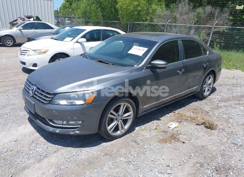 Photo 2 of 2014 Volkswagen Passat 2.0L TDI SEL PREMIUM (VIN 1VWCN7A39EC038944)