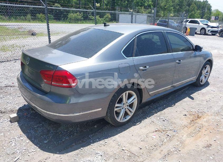 Photo 4 of 2014 Volkswagen Passat 2.0L TDI SEL PREMIUM (VIN 1VWCN7A39EC038944)
