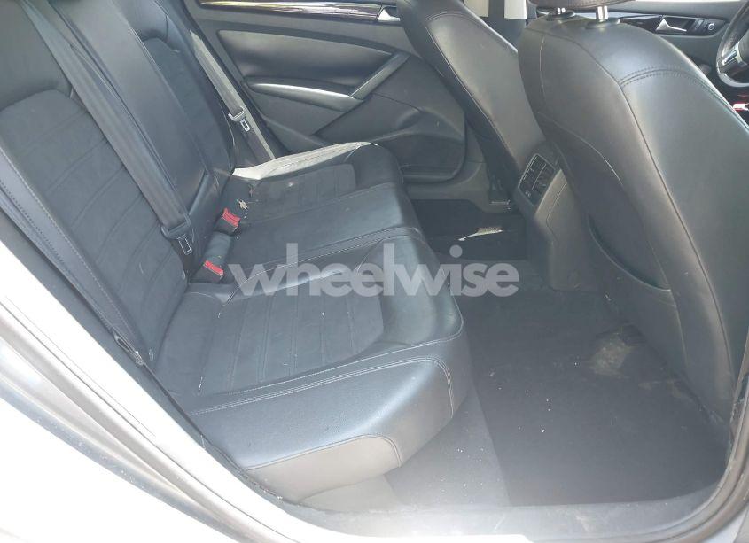 Photo 8 of 2014 Volkswagen Passat 2.0L TDI SEL PREMIUM (VIN 1VWCN7A39EC038944)