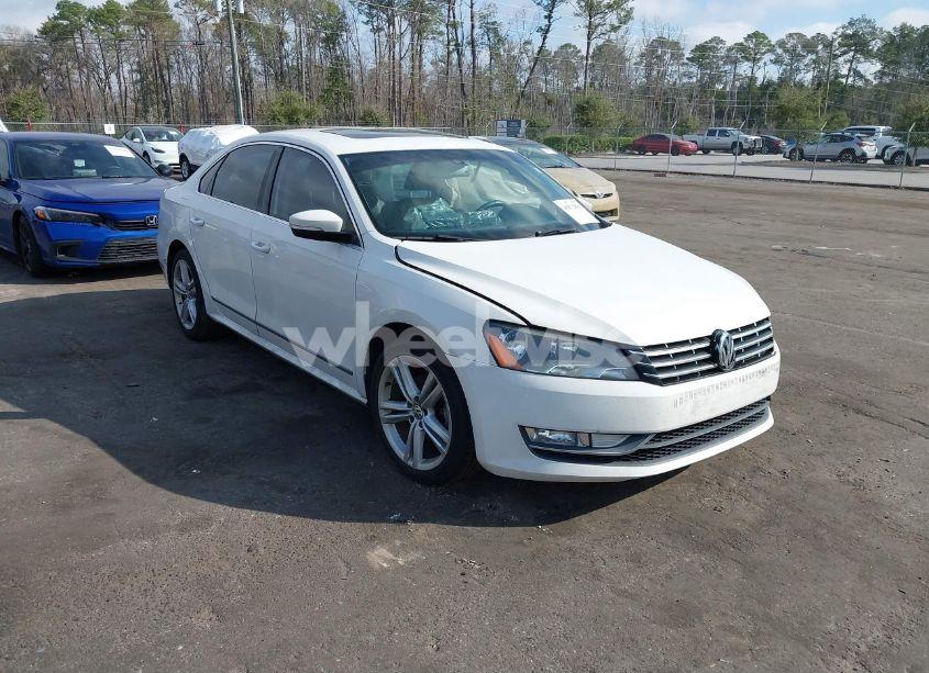 2014 Volkswagen Passat 2.0L TDI SEL PREMIUM (VIN 1VWCN7A39EC087187) main photo