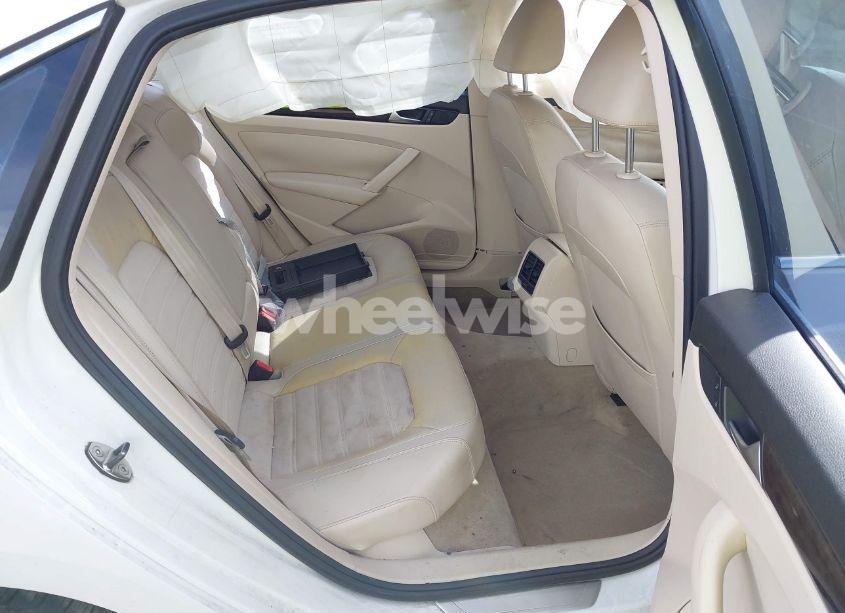 Photo 8 of 2014 Volkswagen Passat 2.0L TDI SEL PREMIUM (VIN 1VWCN7A39EC087187)