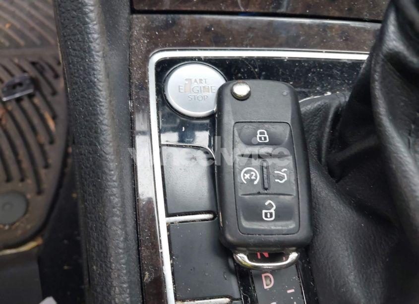 Photo 11 of 2014 Volkswagen Passat 2.0L TDI SEL PREMIUM (VIN 1VWCN7A3XEC011932)