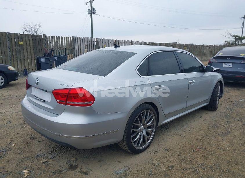 Photo 4 of 2014 Volkswagen Passat 2.0L TDI SEL PREMIUM (VIN 1VWCN7A3XEC011932)
