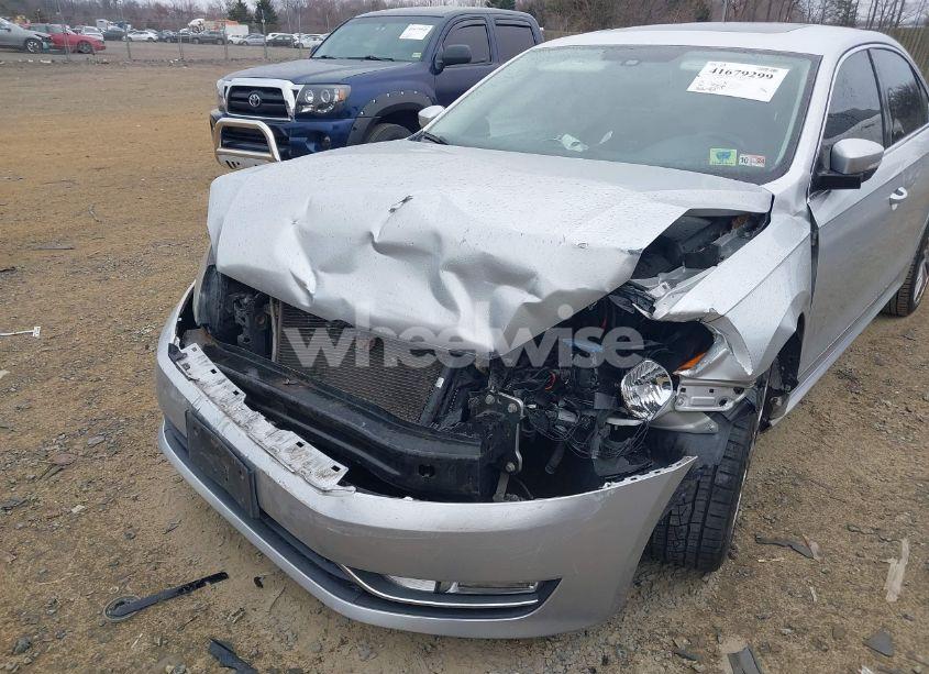 Photo 6 of 2014 Volkswagen Passat 2.0L TDI SEL PREMIUM (VIN 1VWCN7A3XEC011932)