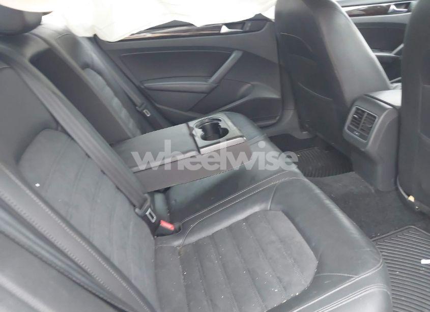 Photo 8 of 2014 Volkswagen Passat 2.0L TDI SEL PREMIUM (VIN 1VWCN7A3XEC011932)