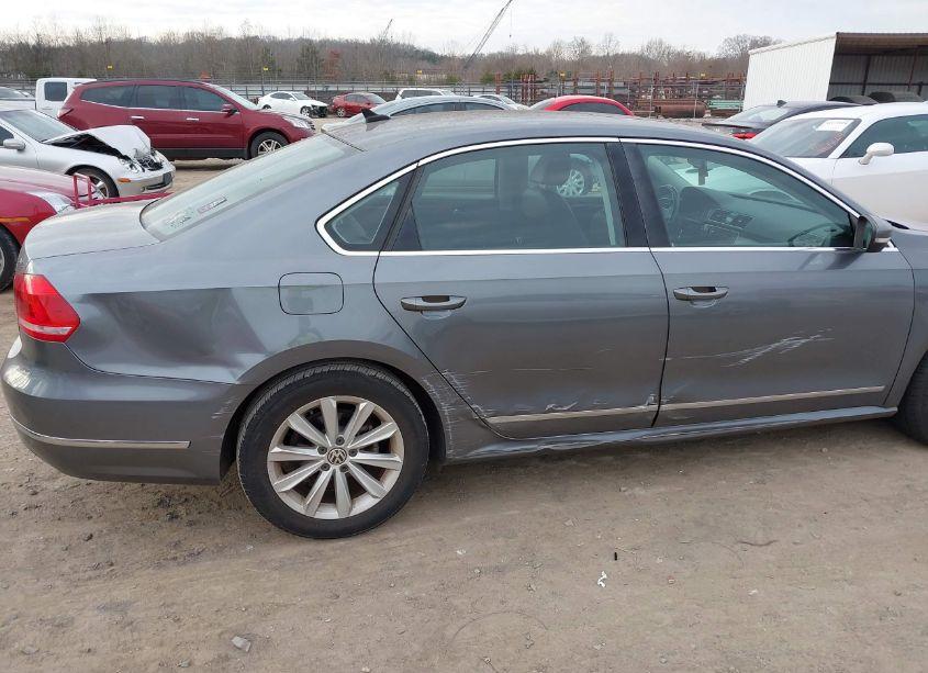 Photo 6 of 2013 Volkswagen Passat 2.5L SEL PREMIUM (VIN 1VWCP7A30DC057715)