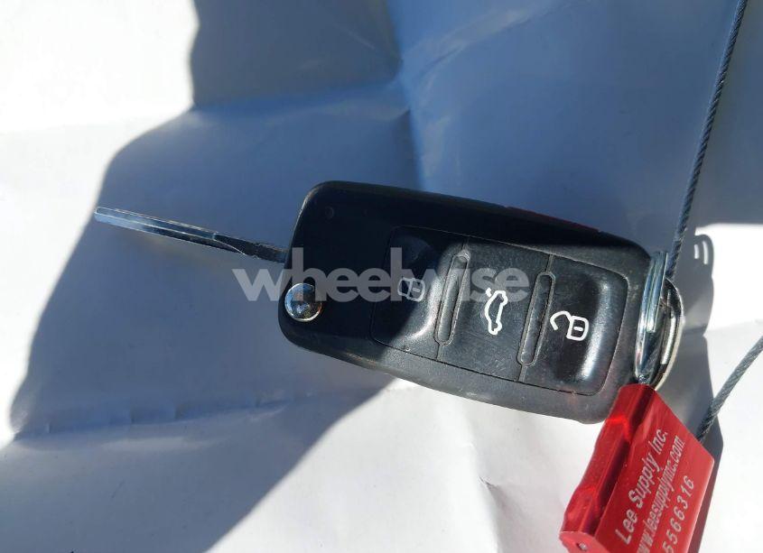 Photo 11 of 2012 Volkswagen Passat 2.5L SEL (VIN 1VWCP7A31CC082086)