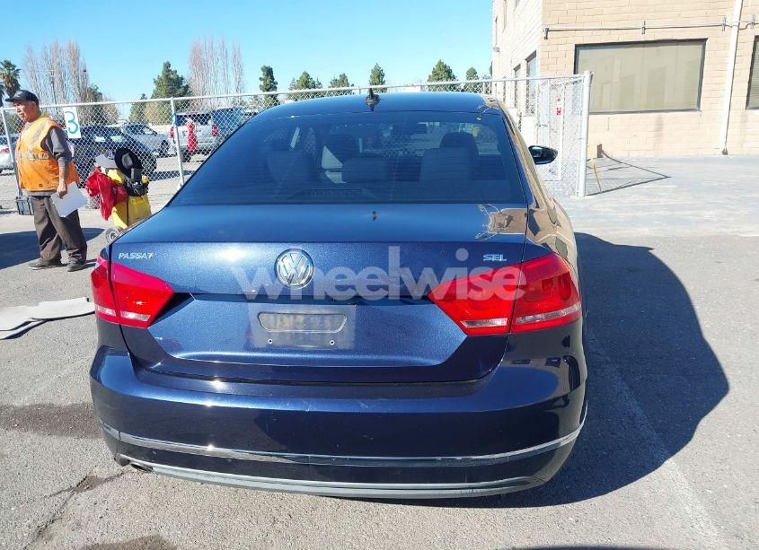 Photo 16 of 2012 Volkswagen Passat 2.5L SEL (VIN 1VWCP7A31CC082086)