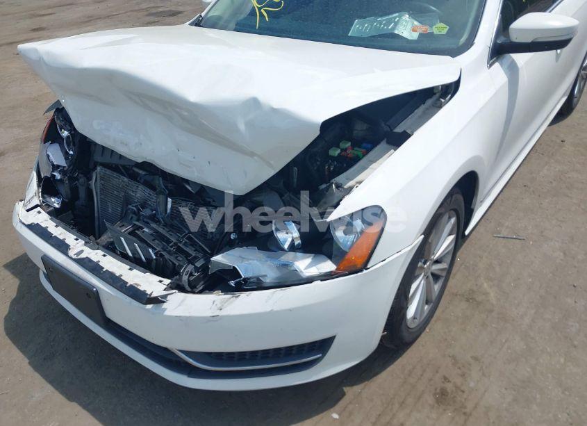 Photo 6 of 2013 Volkswagen Passat 2.5L SEL (VIN 1VWCP7A31DC077522)